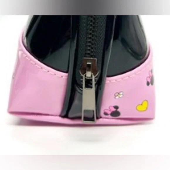 The Crème Shop x Disney Minnie Mouse Pink Travel Makeup Bag - Picture 3 of 5